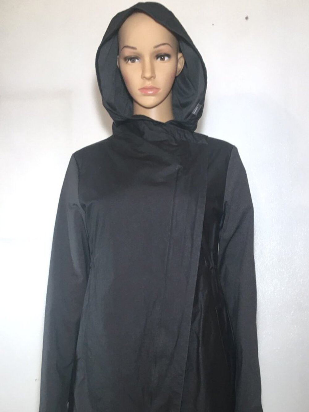 Mondetta Women's Asymmetrical Zip Up Jacket with Hood - S - Gray/Black